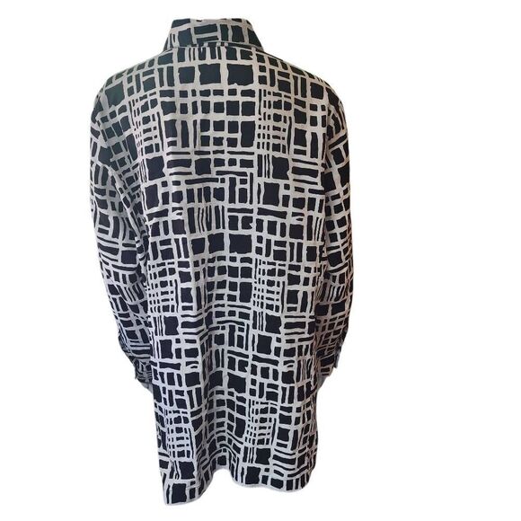 Charlotte Kellogg White & Black Linen Button Down Tunic - Picture 4 of 6